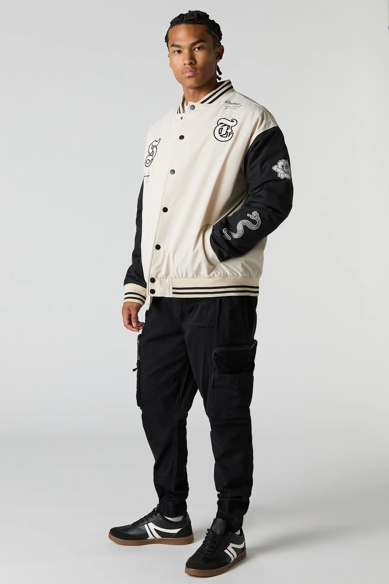 Blouson aviateur de style universitaire