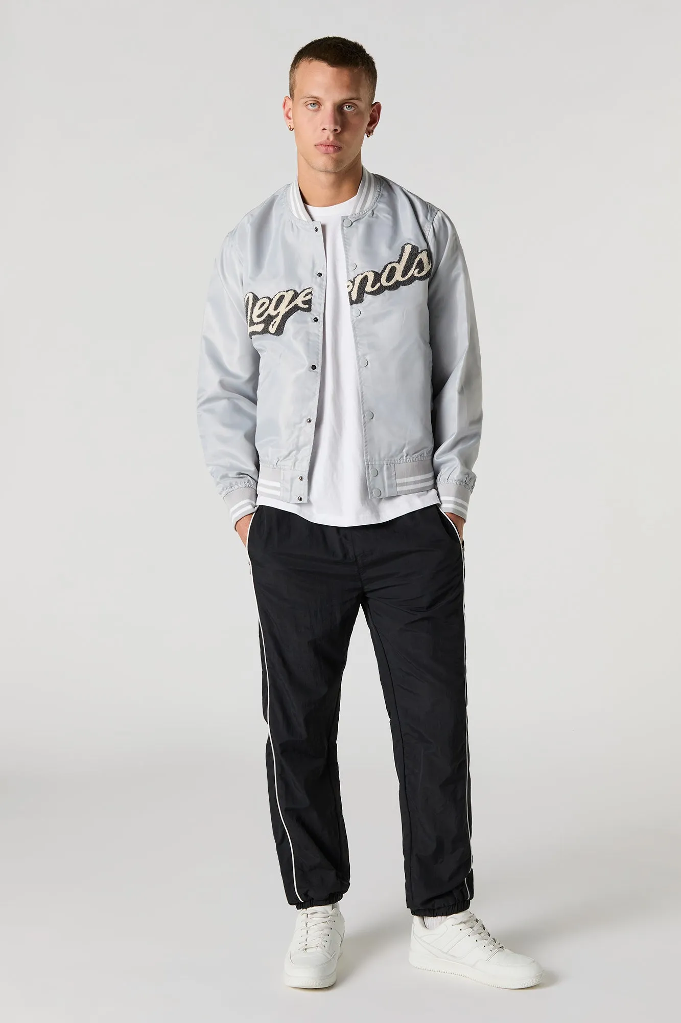 Blouson de style universitaire avec motif brodé Legends en chenille