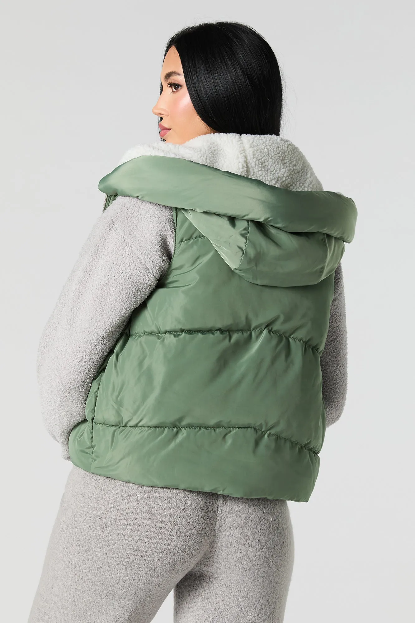 Veste bouffante en nylon doublée de Sherpa